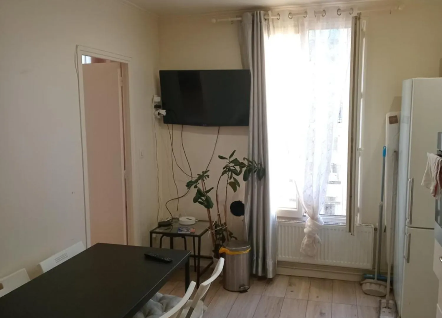 Apartment 2 Pieces Proche Centre Villes Paris
